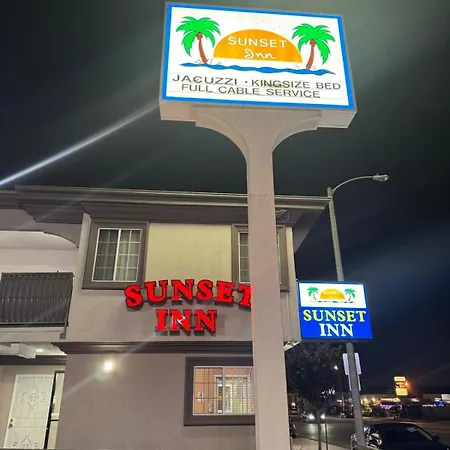 Sunset Inn & Suites